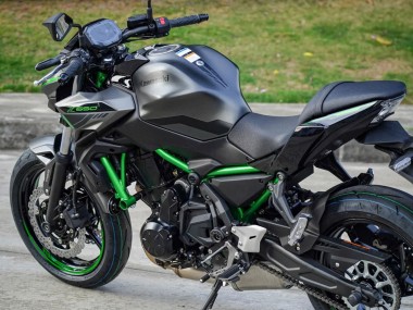 Meilleurs Carénages Moto Kawasaki Ninja Z650 2020-2023 - Noir Vert