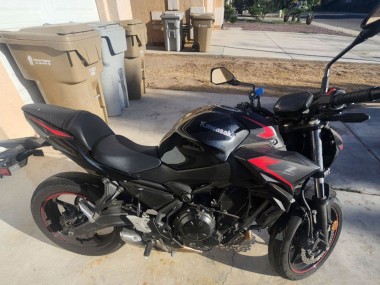 Meilleurs Carénages Moto Kawasaki Ninja Z650 2020-2023 - Noir Rouge