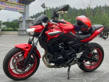 Meilleurs Carénages Moto Kawasaki Ninja Z650 2020-2023 - Rouge Noir