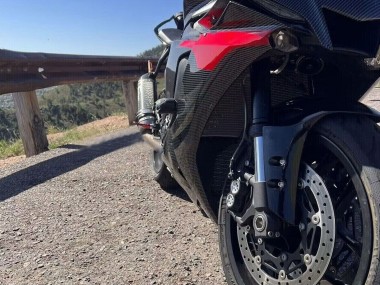 Meilleurs Carénages Moto Yamaha YZF 1000 R1 2020-2025 - Noir Fibre de Carbone Rouge