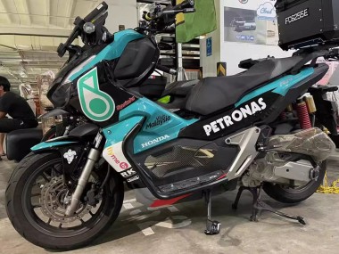 Meilleurs Carénages Moto Honda ADV150 2018-2021 - Bleu Vert Rouge Noir Brillant Petronas