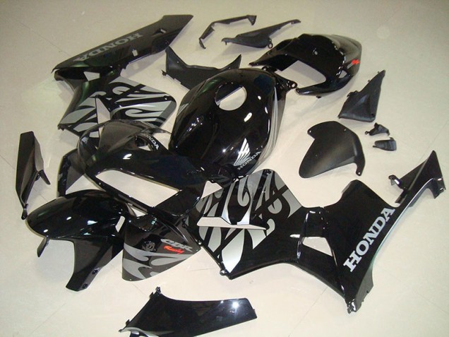 Carénage Moto Honda CBR 600 RR 2005-2006 - Noir Blanc Flamme Carénage Moto Honda CBR 600 RR 2005-2006 - Noir Blanc Flamme