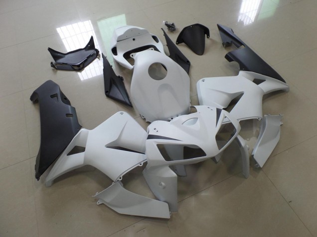 Kit Carénages Motos Honda CBR 600 RR 2005-2006 - Blanc Noir Kit Carénages Motos Honda CBR 600 RR 2005-2006 - Blanc Noir