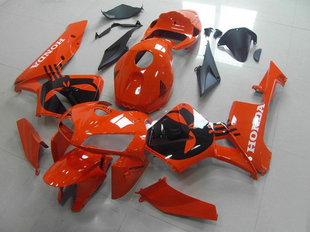 Kit Carénages Motos & Plastique Honda CBR 600 RR 2005-2006 - Orange Noir Kit Carénages Motos & Plastique Honda CBR 600 RR 2005-2006 - Orange Noir