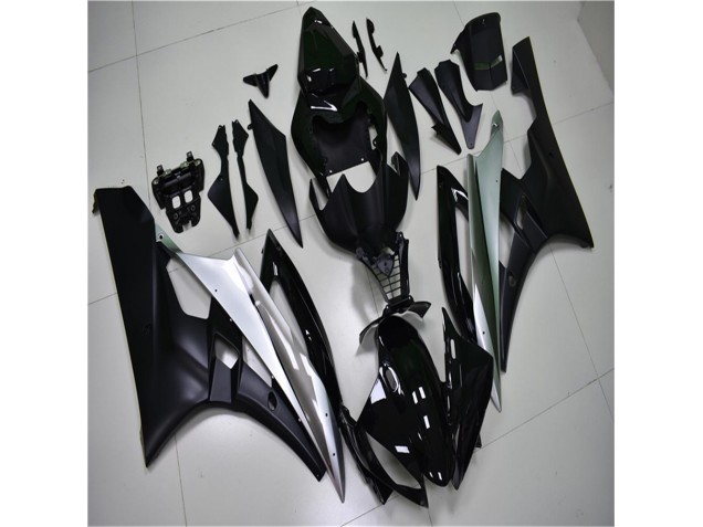 Kit Carénages Motos Complet Yamaha R6 2006-2007 - Argent Noir Kit Carénages Motos Complet Yamaha R6 2006-2007 - Argent Noir