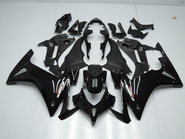 Carénage Moto Honda CBR 500 RR 2013-2015 - Noir Brillant Carénage Moto Honda CBR 500 RR 2013-2015 - Noir Brillant